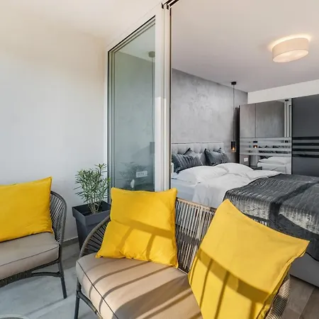 Luxury Sandra Apartment Split